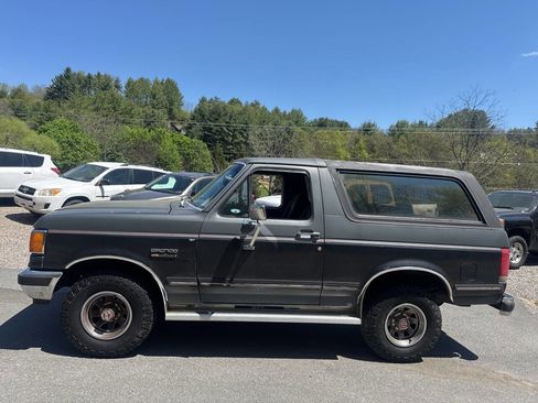 Used 1989 Ford Bronco image 1