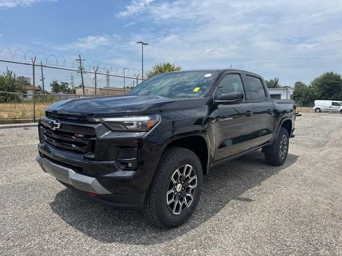 New 2026 Chevrolet Colorado Z71 w/ Z71 Convenience Package 2 image 3