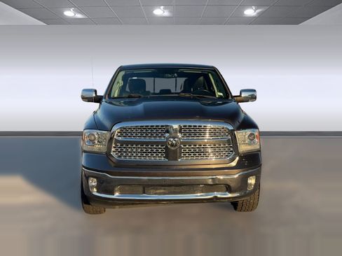 Used 2016 RAM 1500 Laramie w/ Convenience Group image 5