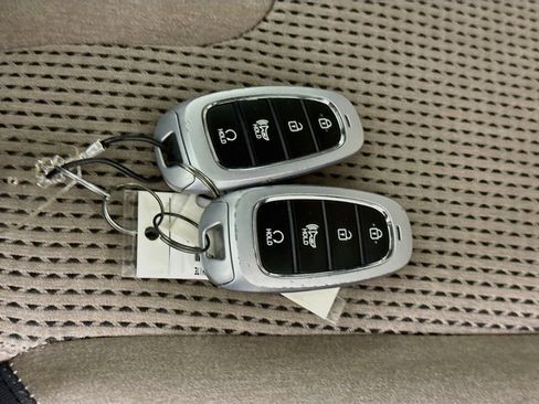 Certified 2022 Hyundai Santa Fe SEL AWD/4WD image 32