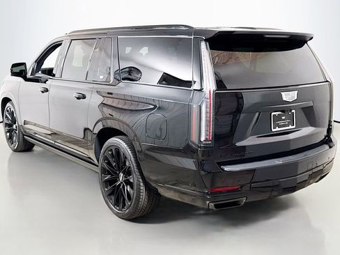 New 2026 Cadillac Escalade ESV Platinum Sport AWD/4WD image 3