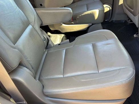 Used 2015 Chevrolet Tahoe LT image 23