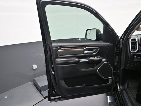 Used 2020 RAM 1500 Laramie AWD/4WD image 12