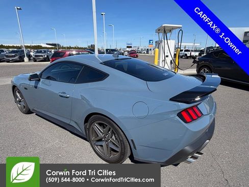 Used 2025 Ford Mustang GT Premium image 9