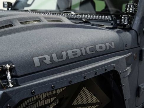Used 2024 Jeep Wrangler Unlimited Rubicon w/ Technology Group AWD/4WD image 30