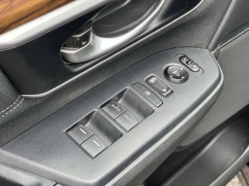 Used 2019 Honda CR-V EX image 17