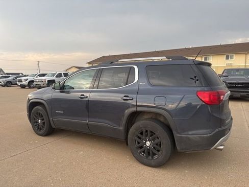 Used 2018 GMC Acadia SLT image 4
