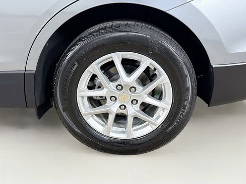 Used 2023 Chevrolet Equinox LS FWD image 30