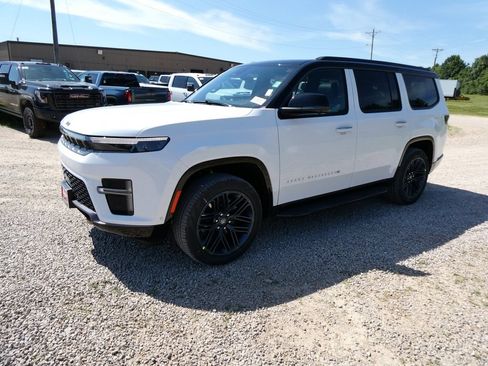 New 2026 Jeep Grand Wagoneer 4WD image 7