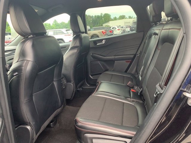 Used 2025 Ford Escape ST-Line Select AWD/4WD image 19