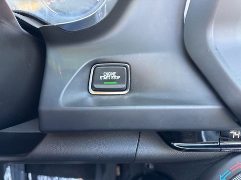 Used 2016 Chevrolet Camaro LT image 28