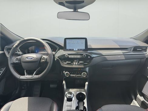 Used 2026 Ford Escape ST-Line AWD/4WD image 3