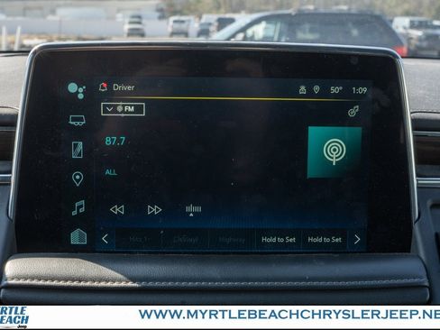 Used 2023 Chevrolet Suburban LT image 19