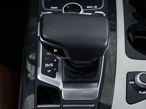 Used 2019 Audi Q7 2.0T Premium image 40