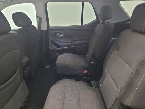 Used 2021 Chevrolet Traverse LT AWD/4WD image 18