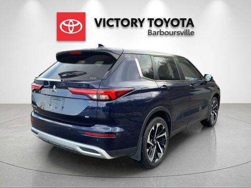 Used 2023 Mitsubishi Outlander SE image 7