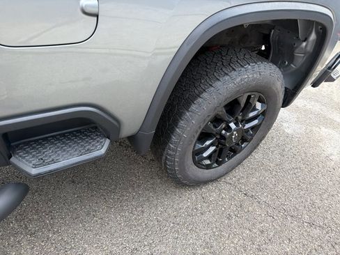 Used 2025 Chevrolet Silverado 2500 Custom w/ Custom Value Package image 13