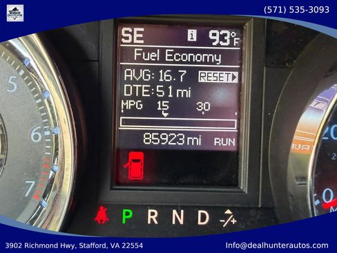 Used 2015 Chrysler Town & Country S FWD image 34