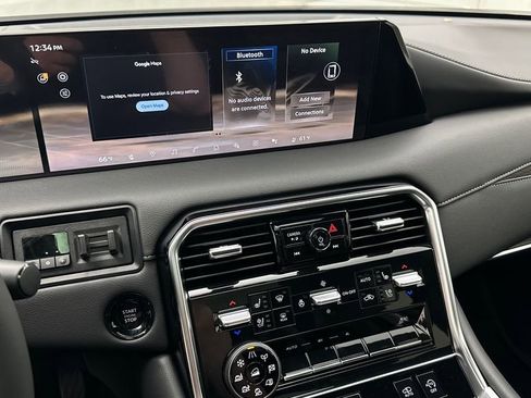 New 2025 Nissan Armada Platinum Reserve image 14