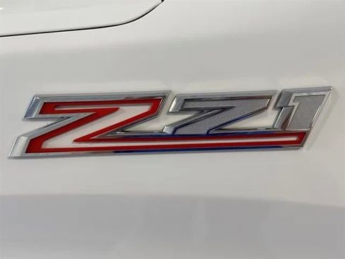 Used 2024 Chevrolet Silverado 1500 LTZ AWD/4WD image 8