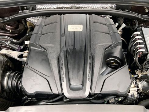 Used 2021 Porsche Macan S image 30