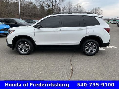 Certified 2023 Honda Passport TrailSport image 3