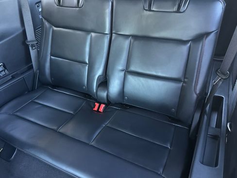 New 2026 Ford Explorer ST-Line w/ ST-Line Street Pack image 15