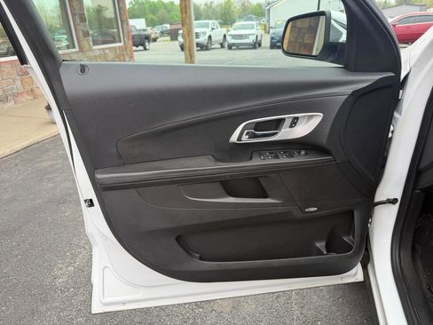 Used 2016 Chevrolet Equinox LTZ w/ Enhanced Convenience Package image 13