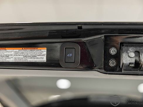 Used 2016 Toyota Sienna Limited Premium w/ Protection Package image 17