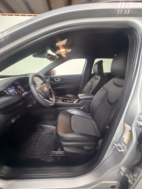 Certified 2026 Jeep Compass Latitude AWD/4WD image 15