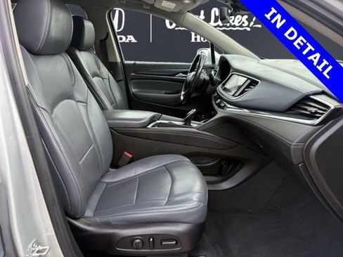 Used 2019 Buick Enclave Essence FWD image 15