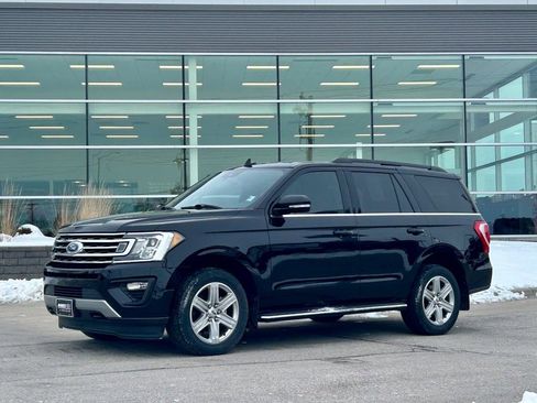 Used 2019 Ford Expedition XLT w/ Equipment Group 202A image 2