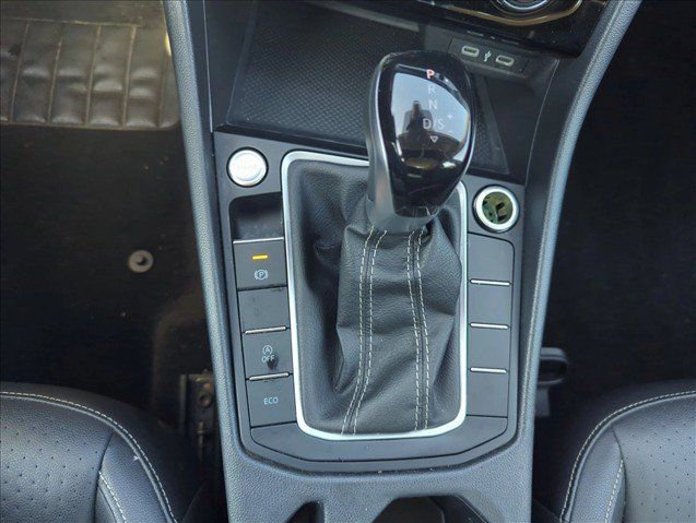 Used 2024 Volkswagen Jetta SE FWD image 27
