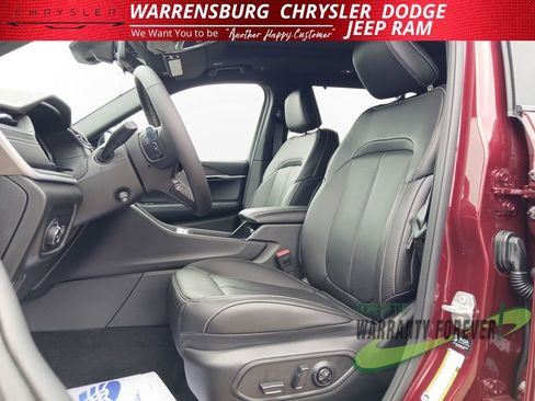 New 2025 Jeep Grand Cherokee L Limited w/ Luxury Tech Group II image 12