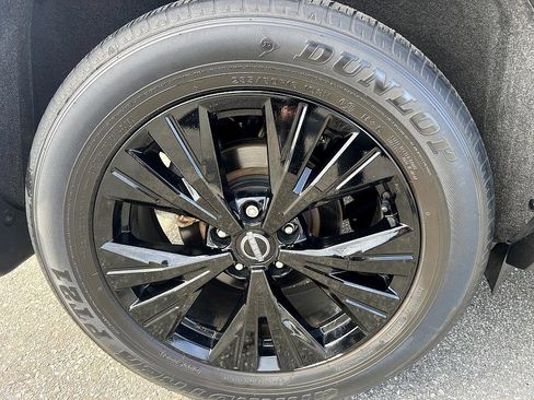 Certified 2023 Nissan Rogue SV w/ SV Premium Package image 11