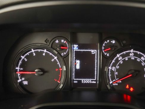 Used 2023 Toyota 4Runner SR5 Premium w/ Moonroof Package AWD/4WD image 16