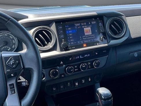 Used 2019 Toyota Tacoma TRD Pro AWD/4WD image 10