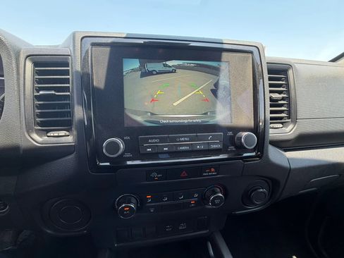 Used 2024 Nissan Frontier S RWD image 16