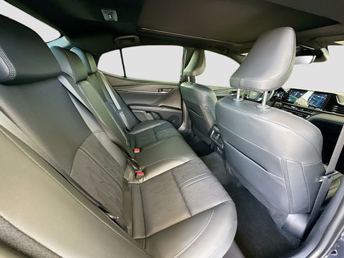 Used 2025 Toyota Camry XSE FWD image 26