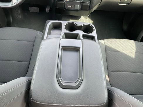 Used 2021 Chevrolet Silverado 1500 RST image 32