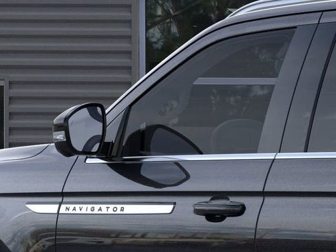 New 2025 Lincoln Navigator Reserve image 20