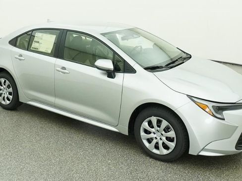 New 2026 Toyota Corolla LE FWD image 12