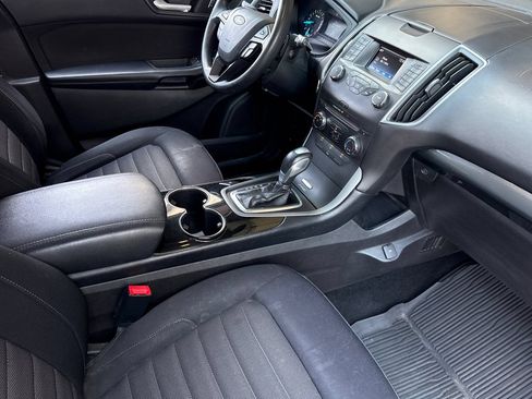 Used 2017 Ford Edge SE AWD/4WD image 16
