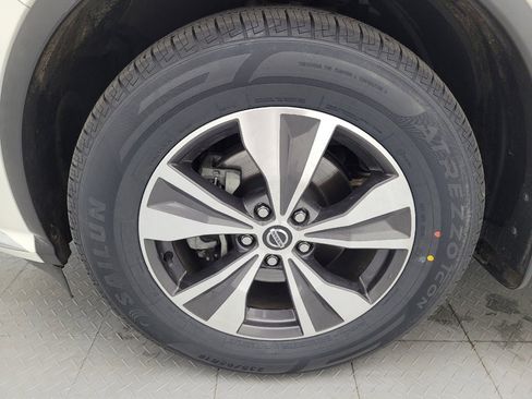 Used 2019 Nissan Murano SV w/ Premium Package FWD image 31