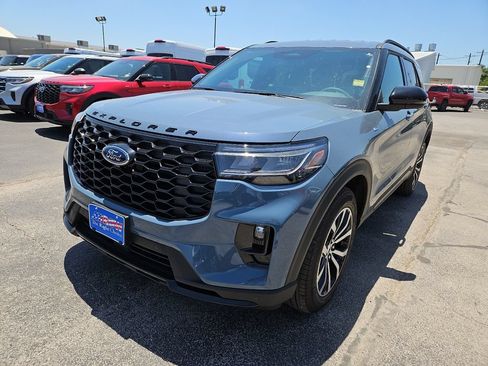 New 2026 Ford Explorer ST-Line w/ Premium Package RWD image 4