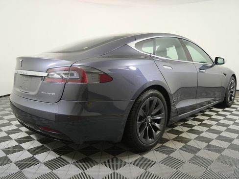 Used 2020 Tesla Model S Long Range Plus AWD/4WD image 3