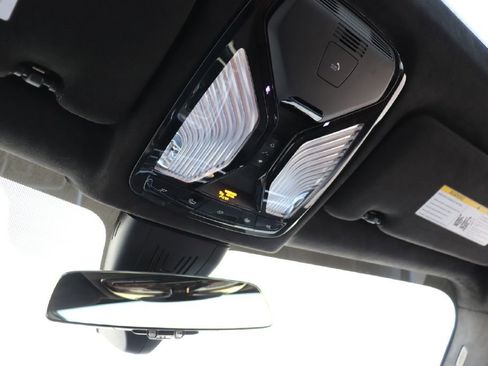 Used 2020 BMW X7 M50i w/ Cold Weather Package image 66