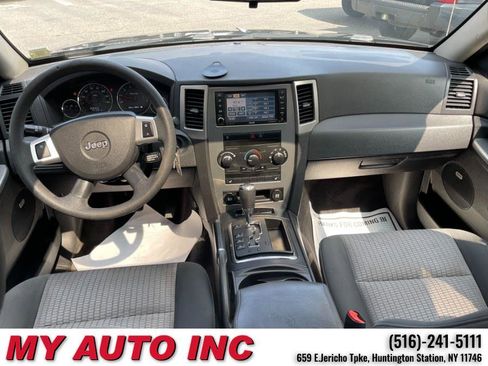 Used 2009 Jeep Grand Cherokee Laredo image 11