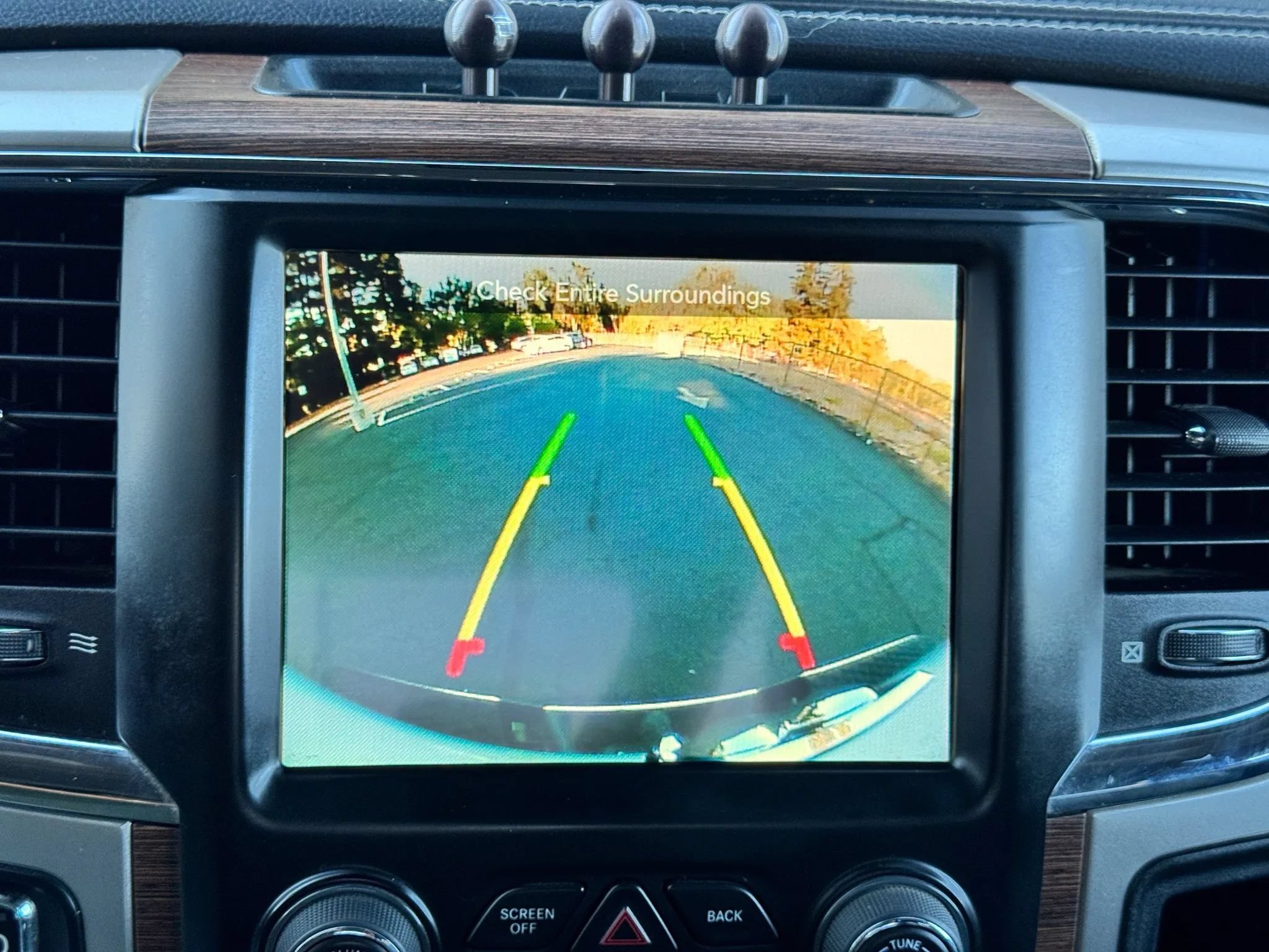 Used 2017 RAM 1500 Laramie w/ Convenience Group AWD/4WD image 34