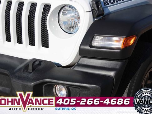 Used 2022 Jeep Wrangler Sport image 4